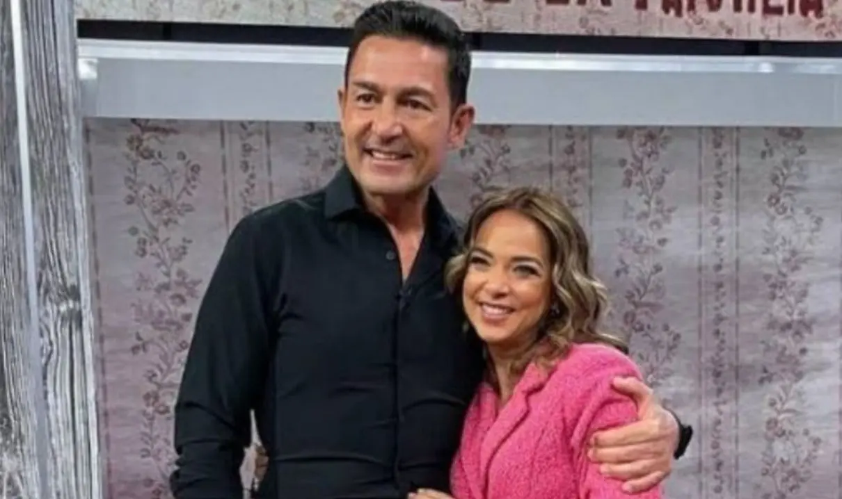 Ahora tiene 57 años, no tiene hijos y sigue soltero. En 2022 regresó a la actuación con la serie El secreto de la familia Greco.	