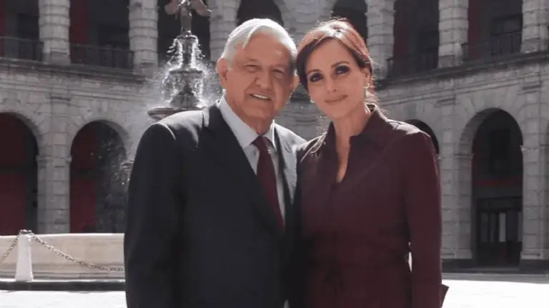 AMLO con Lilly Téllez en 2018, cuando la senadora era de Morena. Foto: Lilly Téllez