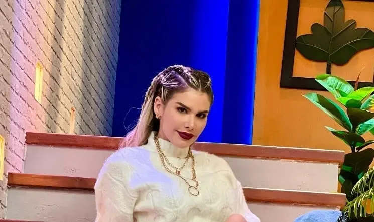 Tiene 30 a&ntilde;os de edad, mientras que Jos&eacute; Manuel tiene 47 a&ntilde;os.