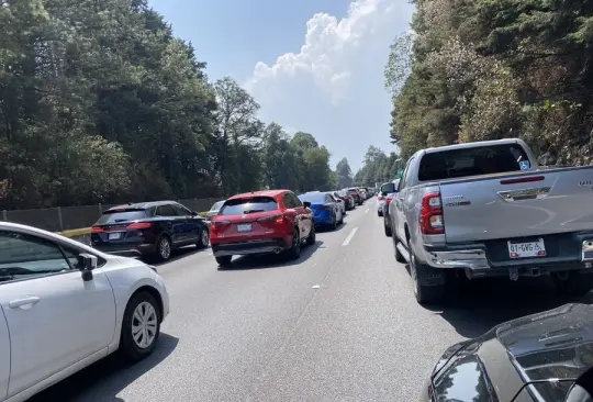 Asaltan a conductores en tráfico de la autopista México-Cuernavaca. 