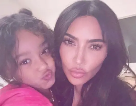 Para embarazarse de su segundo hijo, se someti&oacute; a un tratamiento de fertilidad, pues su primer embarazo y parto fueron muy complicados.