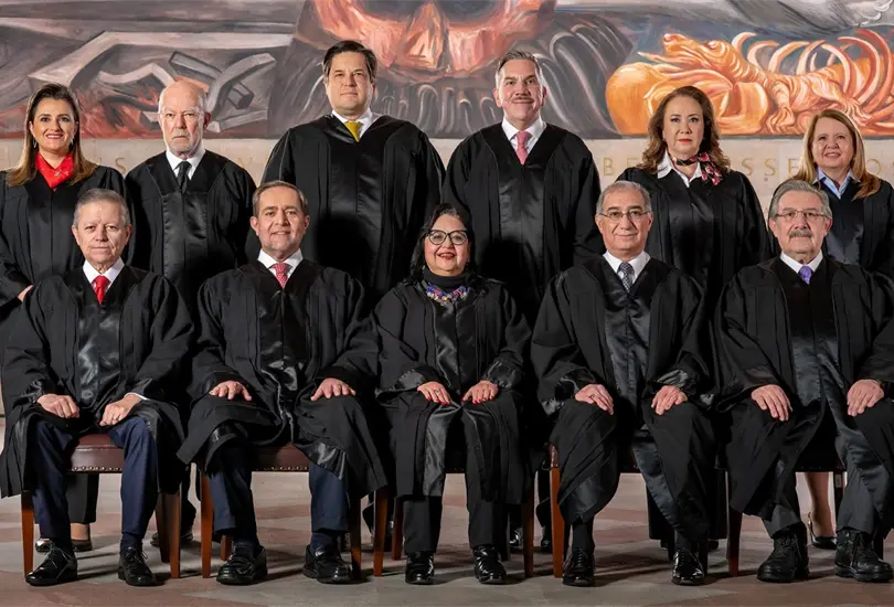 AMLO enviar&aacute; propuesta para que ministros sean elegidos por el pueblo en elecciones. 