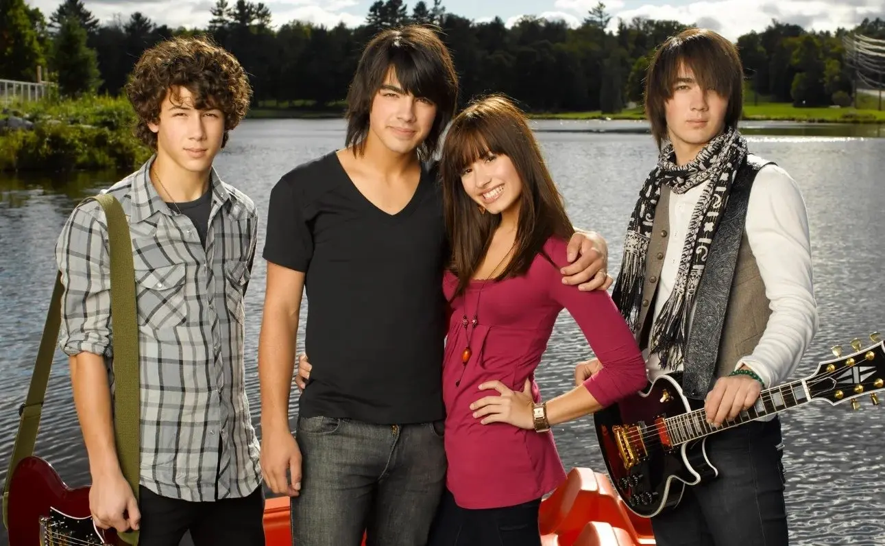 Camp Rock fue una popular película de Disney que se estrenó en 2008 y estuvo protagonizada por Demi Lovato y Joe Jonas.