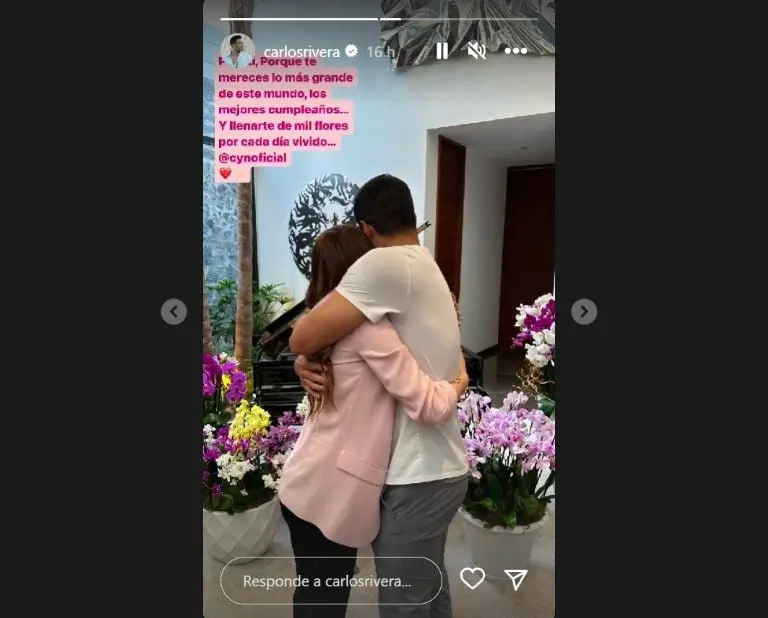 Carlos Rivera sube foto con Cynthia Rodríguez (Instagram)
