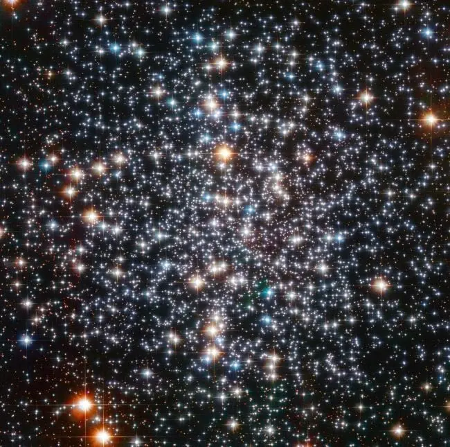 Astrónomos encontraron rastros de las primeras estrellas del universo Astrónomos encontraron rastros de las primeras estrellas del universo