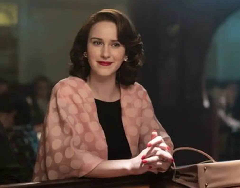 8. La maravillosa Sra. Maisel temporada final. En  la quinta y última temporada, Midge se encuentra más cerca del éxito de lo que jamás ha estado. Pero descubre que más cerca que nunca es todavía muy lejos.