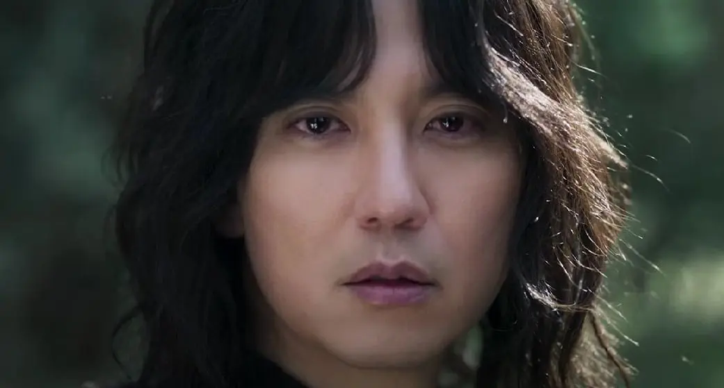 6. La isla. Una extraña pero cautivadora fantasía de exorcismo llena de acción en la que luchan contra el mal, deben salvar el mundo y desafían sus propios destinos desafortunados.