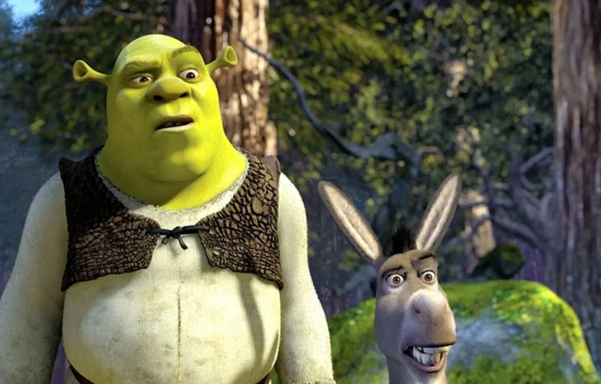 10. Shrek. Un ogro llamado Shrek vive en su pantano, pero su preciada soledad se ve interrumpida por la invasión de los personajes de los cuentos de hadas.