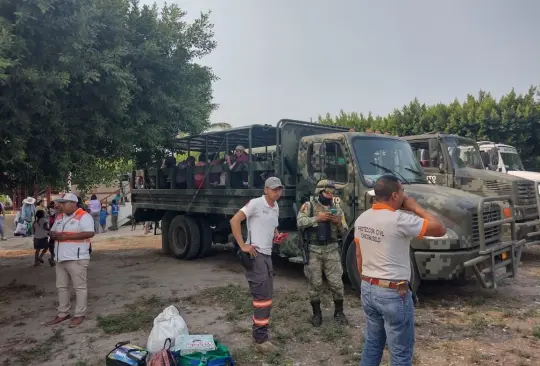 Sedena y Guardia Nacional apoyan a comunidades de la frontera Comalapa, Chiapas. 