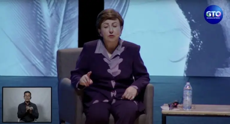 Shirin Ebadi, ganadora del Premio Nobel de la Paz, durante visita a Guanajuato. Créditos: SoiPaz
