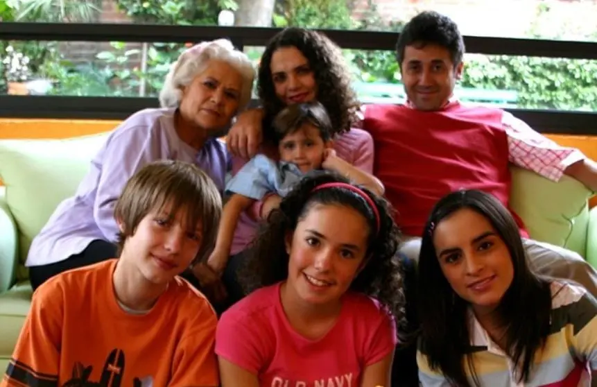 Esta serie fue estrenada en abril de 2002 en Canal Once. Te presentamos c&oacute;mo luce ahora el elenco de 'El div&aacute;n de Valentina'.