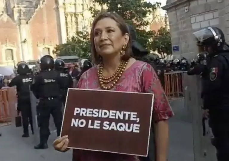 Xóchitl Gálvez se retira de Palacio Nacional. Créditos: El Universal