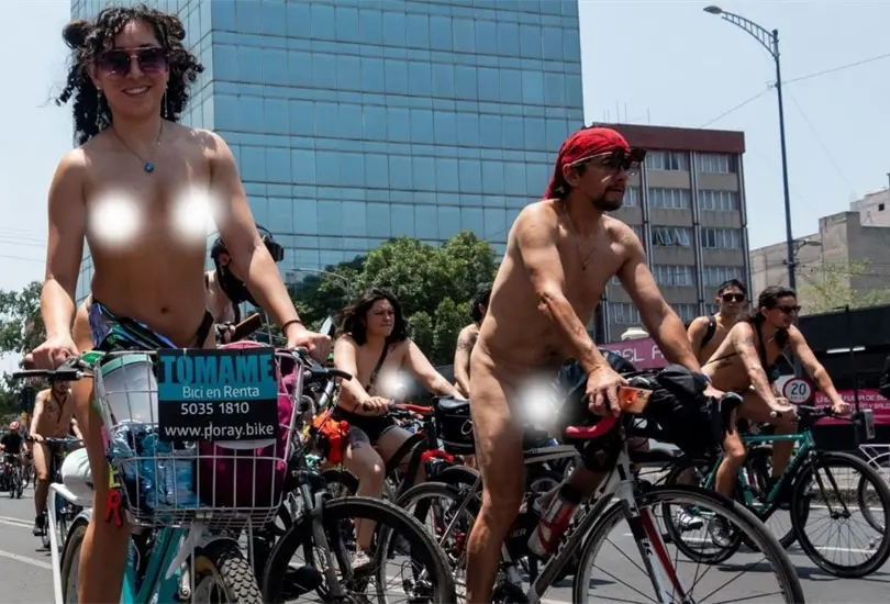 Así se vio la primera Rodada Nudista en Bici CDMX. Así se vio la primera Rodada Nudista en Bici CDMX.