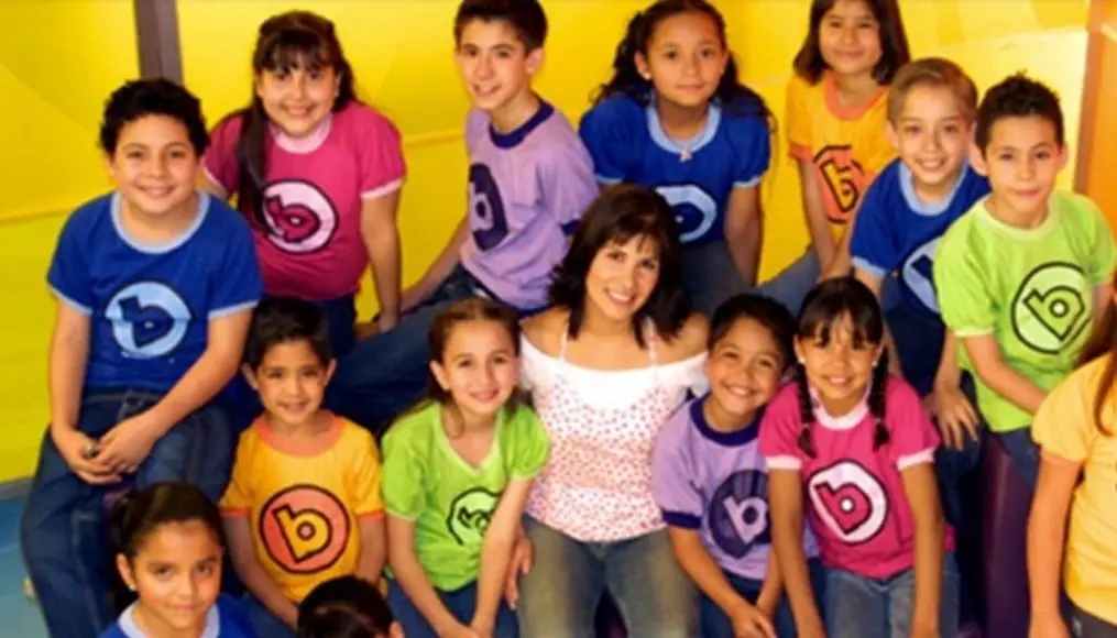 Se trataba de un noticiero dirigido para niños, que contaba con unos conductores que eran los jefes de reporteros.