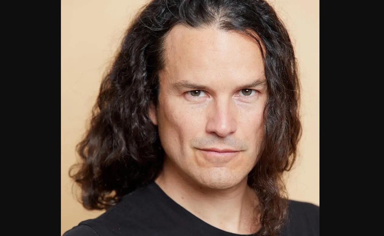 Ha trabajado en series y películas como Las Aparicio, Niñas Mal y Casi Divas 