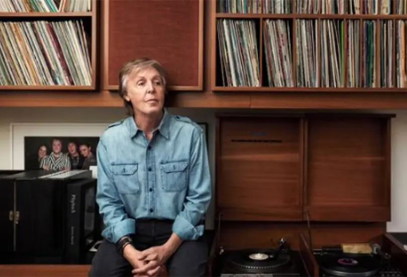 Paul McCartney reveló que ha utilizado inteligencia artificial para finalizar una canción inédita al lado de John Lennon, quien fue asesinado en 1980. Según el músico de The Beatles Paul McCartney reveló que ha utilizado inteligencia artificial para finalizar una canción inédita al lado de John Lennon, quien fue asesinado en 1980. Según el músico de The Beatles