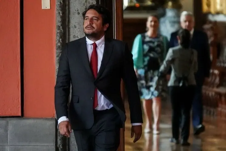 El hijo de AMLO afirm&oacute; que por el momento se mantendr&aacute; al margen de la competencia para no favorecer a ning&uacute;n contendiente