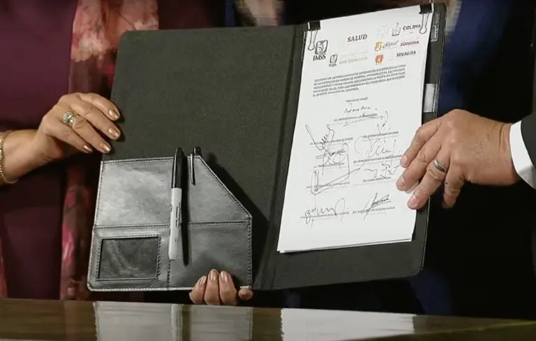 AMLO afirma que sistema de salud en México es mejor al de Canadá y Dinamarca. Foto: Gobierno