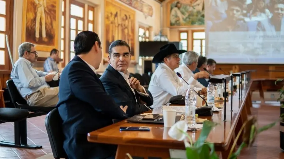 El Ingeniero Antonino Almazán Arteaga encabezó la reunión anual de asamblea de la Fundación Chapingo. El Ingeniero Antonino Almazán Arteaga encabezó la reunión anual de asamblea de la Fundación Chapingo.