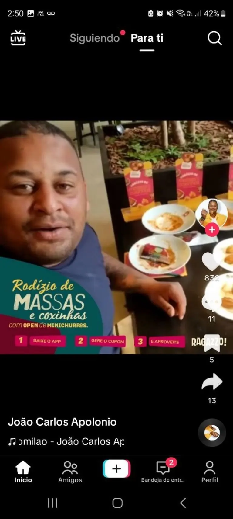 Correna hombre de buffet - Tomada de video
