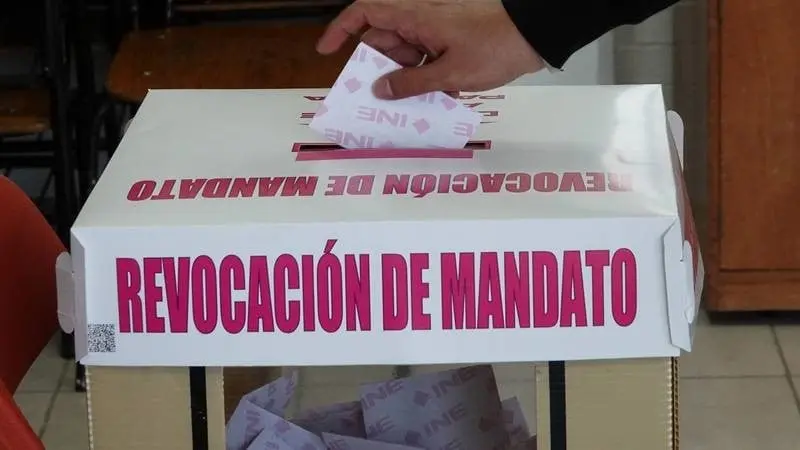 La multa se debe a publicaciones proselitistas entre enero y febrero del 2022. La multa se debe a publicaciones proselitistas entre enero y febrero del 2022.