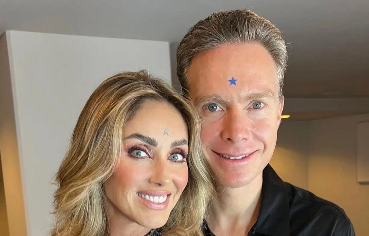 El senador con licencia est&aacute; casado con la actriz Anah&iacute; desde 2015.