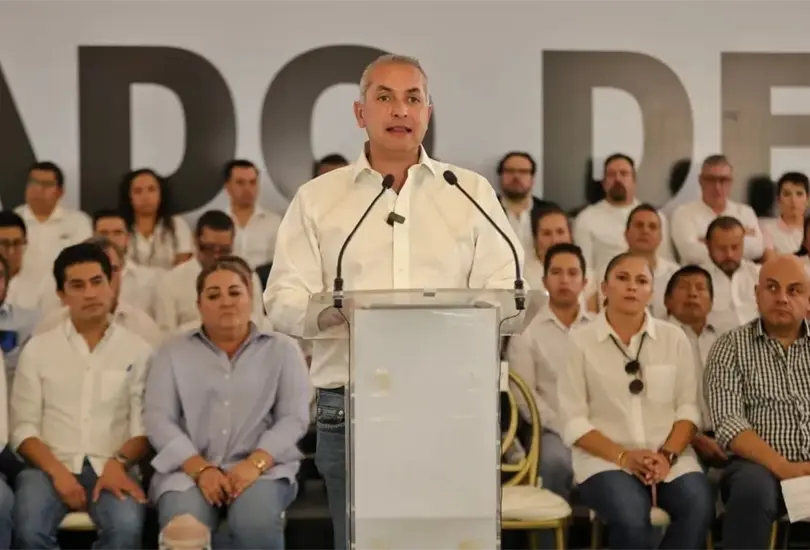 15 alcaldes de Hidalgo renunciaron al PRI 15 alcaldes de Hidalgo renunciaron al PRI