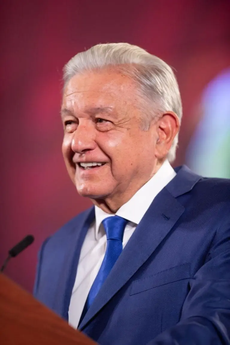 La oposición ya tiene candidato presidencial: AMLO. Foto: Gobierno de México