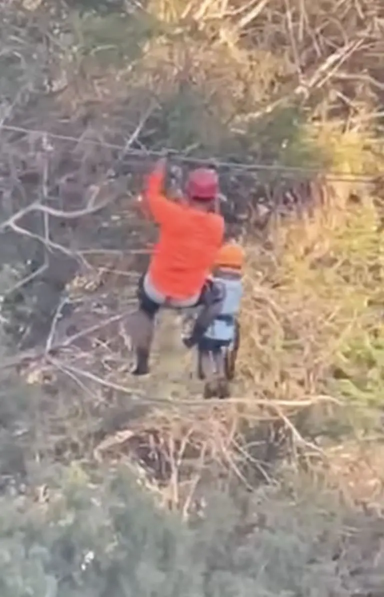 Niño se salva milagrosamente tras caída de 12 metros en tirolesa de Monterrey. Foto: Mayra Hernández