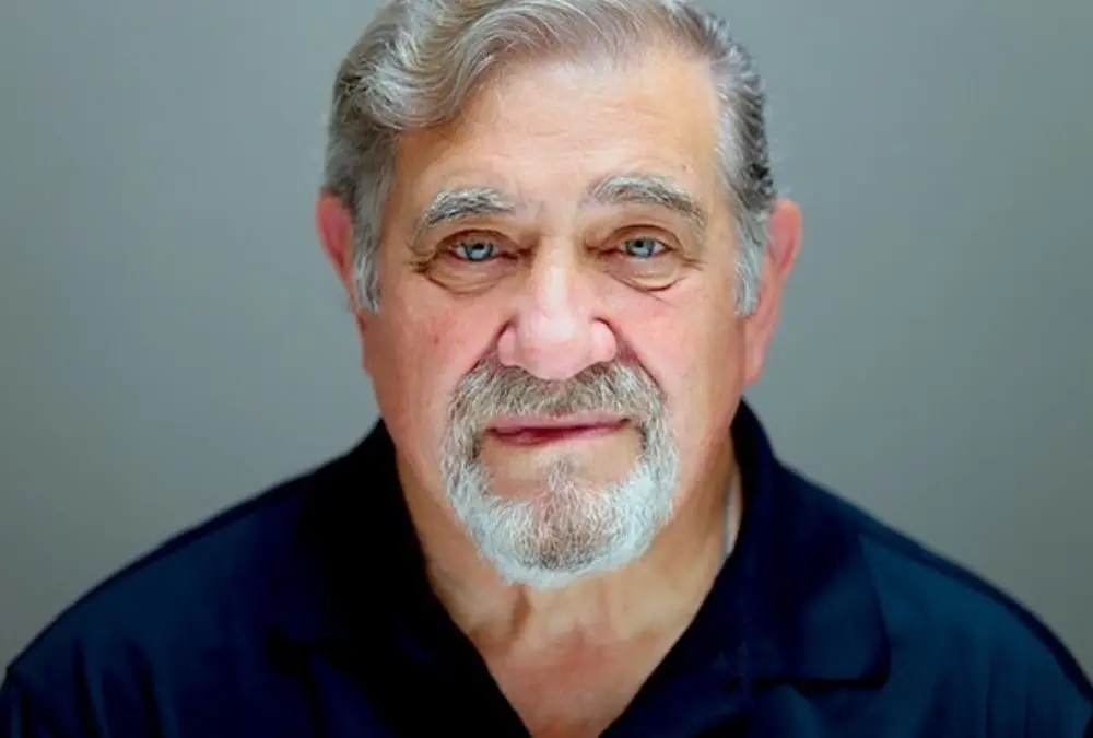 Ahora tiene 76 a&ntilde;os, ha participado en series como Estaci&oacute;n 19 y This is Us.