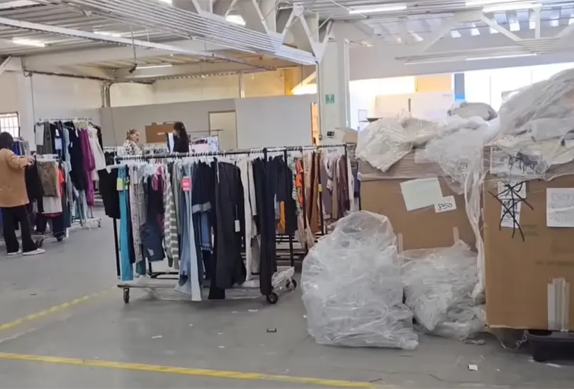 &iquest;Sab&iacute;as que puedes encontrar ropa de paca no s&oacute;lo en los tianguis sino tambi&eacute;n existen bodegas?  