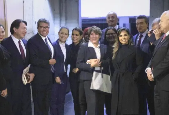 AMLO rompe el silencio y revela por qué se reunió con las corcholatas. AMLO rompe el silencio y revela por qué se reunió con las corcholatas.