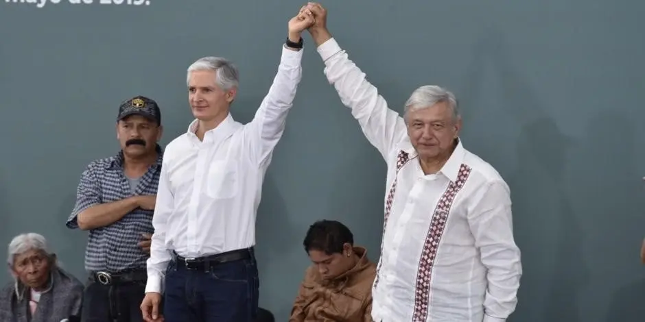 López Obrador y Alfredo del Mazo en un acto público. López Obrador y Alfredo del Mazo en un acto público.