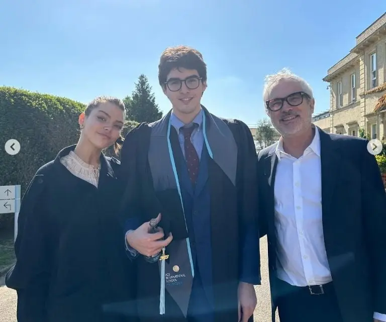 Graduación de Olmo Cuarón (Instagram)