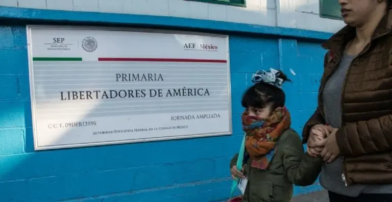 ¿Habrá clases los sábados en las primarias y secundarias? Foto: Cuartoscuro