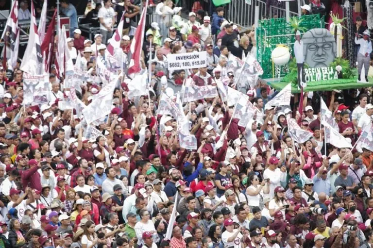 Cientos de simpatizantes acudieron a la celebración del Presidente López Obrador Créditos: Especial