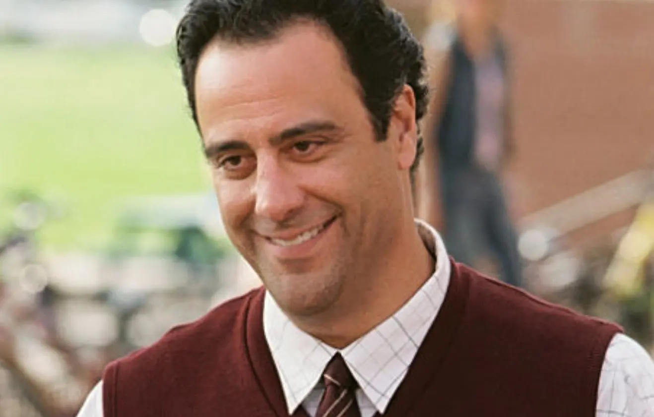 Brad Garrett interpretó al subdirector Dwayne Murney