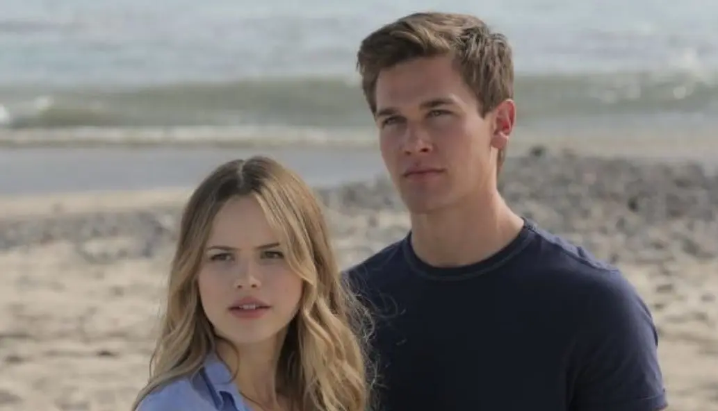 Tyler mantiene un noviazgo con Ali, pero tras discutir una noche con ella, acaba en los brazos de Holly. Finalmente logra solucionar las cosas con su novia, pero descubre que su amante está obsesionada con él.