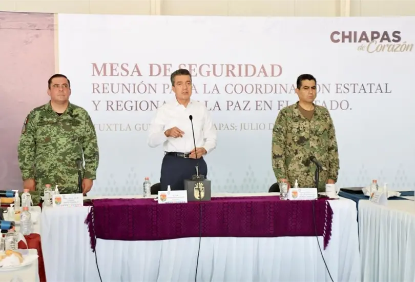 Rutilio Escand&oacute;n Cadenas, inform&oacute; que no hubo personas heridas ni p&eacute;rdidas humanas, y tampoco se reportaron da&ntilde;os en la infraestructura p&uacute;blica tras el sismo de magnitud 6.5 en Chiapas