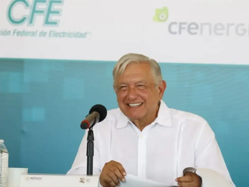 AMLO celebr&oacute; convenio de CFE con empresa estadounidense en Sonora. 
