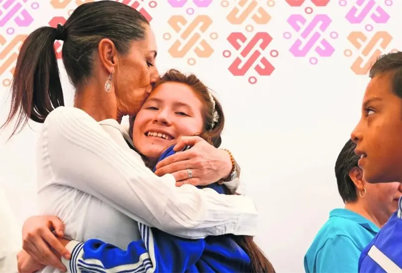 Claudia Sheinbaum aumentará las becas para todos los niños, para que sigan estudiando. Claudia Sheinbaum aumentará las becas para todos los niños, para que sigan estudiando.