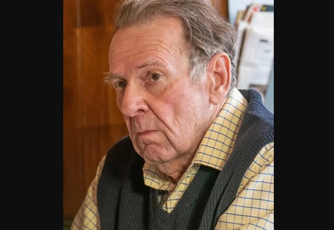 Ahora tiene 75 años, ha participado en series como Full Monty.