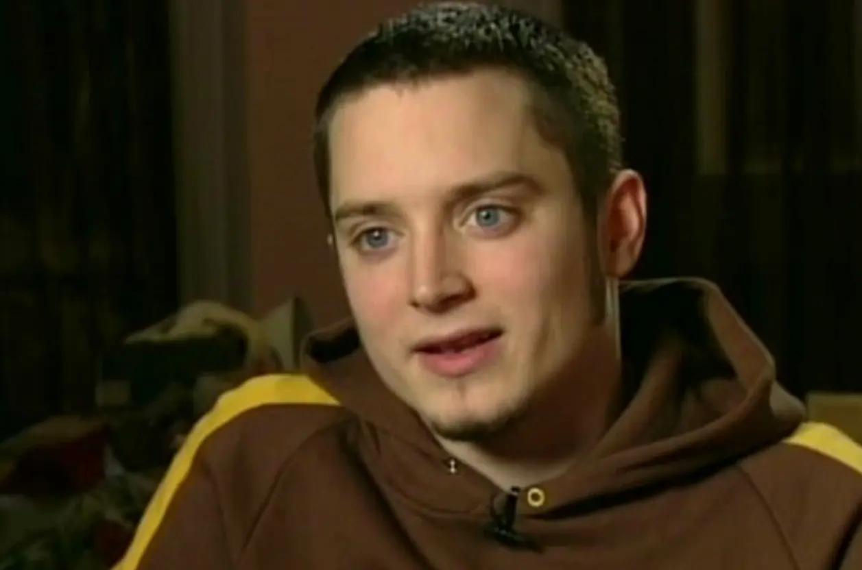 Elijah Wood interpretó a Patrick, otro técnico que le borra la memoria a Clementine