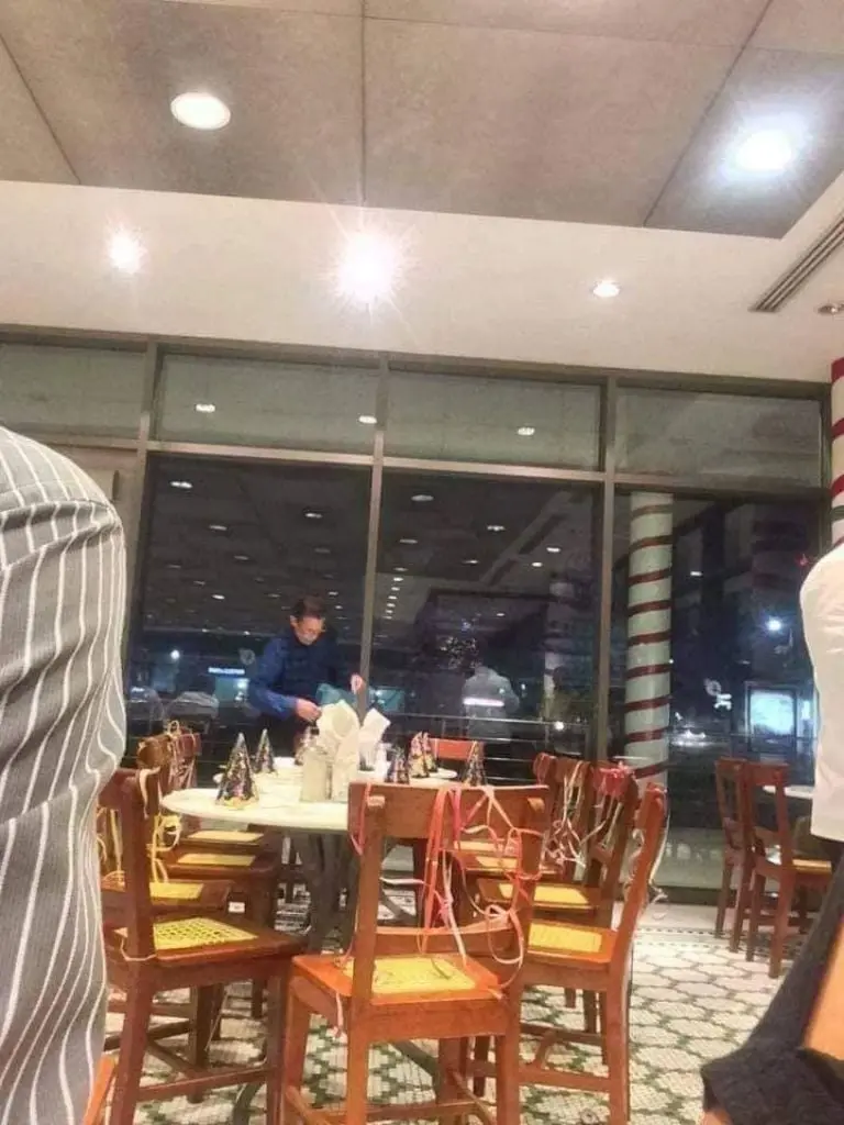 Hombre celebra cumpleaños y nadie llega - Especial