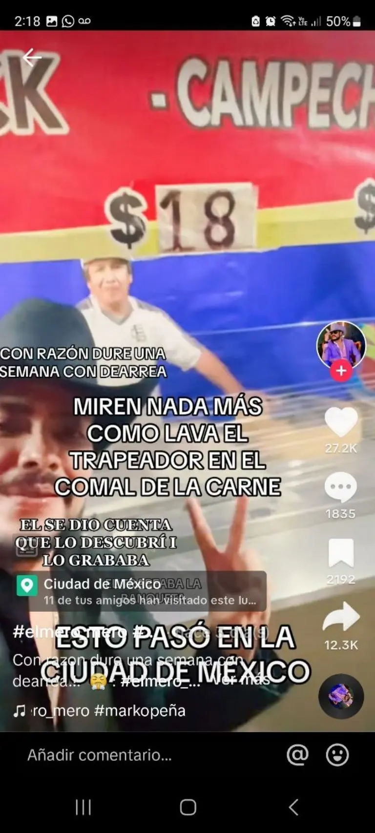 Captan a taquero metiendo trapeador en comal donde hace la carne - Tomada de video