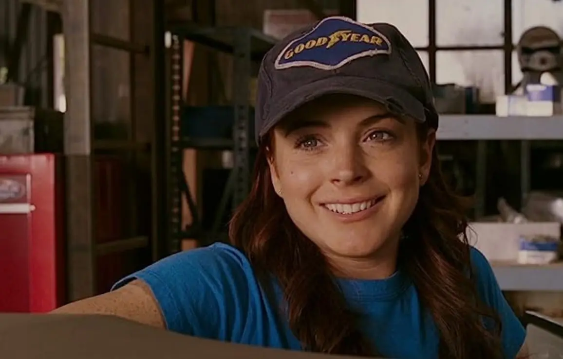 La historia gira alrededor de Maggie Peyton, una chica que acaba de graduarse en periodismo deportivo y como regalo su papá le da un coche.