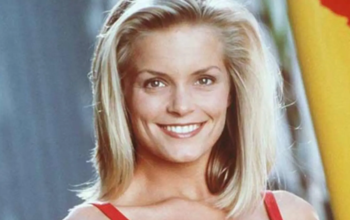 Kelly Packard interpretó a April Giminski