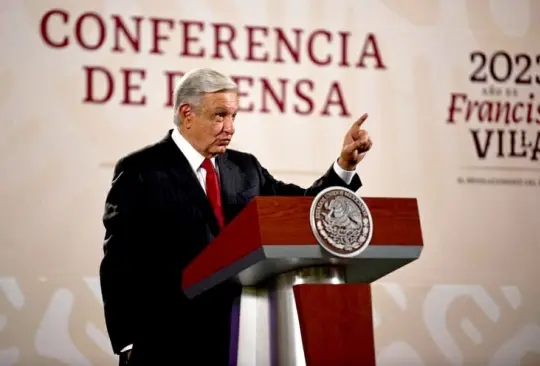 AMLO descarta desafuero contra Xóchitl Gálvez, ante la demanda por exponer sus empresas. 