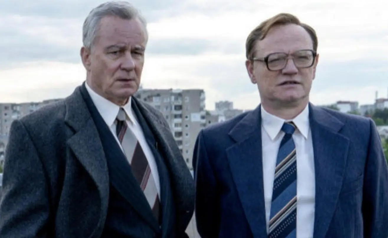 Es una de las series mejor valoradas de la historia. La miniserie retrata lo ocurrido antes, durante y después del accidente ocurrido en la planta nuclear de Chernóbil en 1986. 