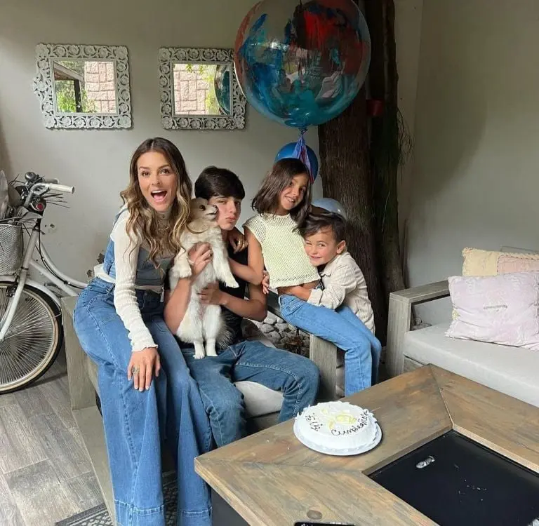 Grettell Valdez y Pato Borghetti festejan a su hijo (Instagram)